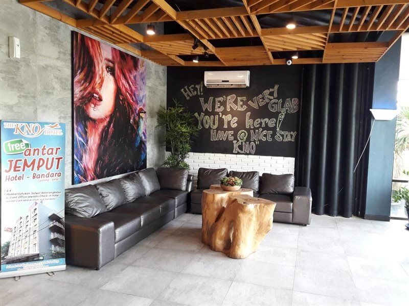 Crew Express Hotel Lubukpakam Экстерьер фото